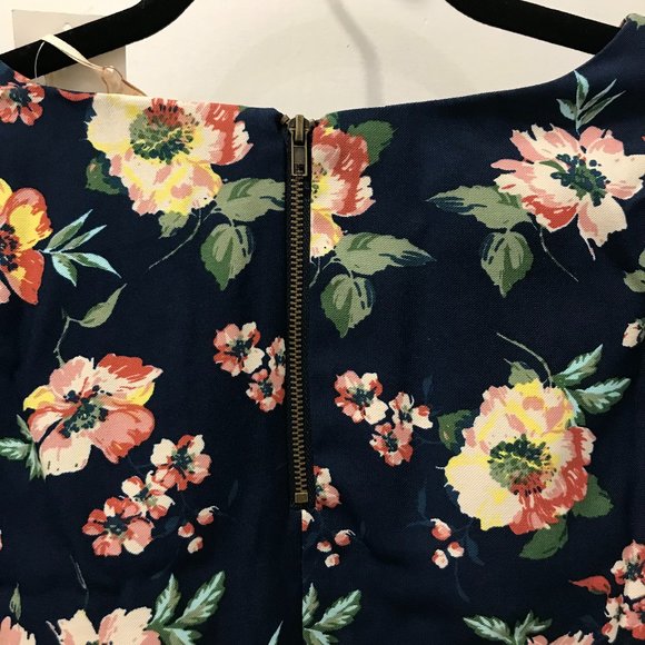 Floral Dress - Picture 3 of 4